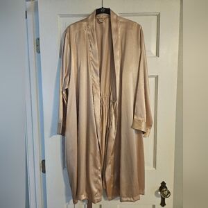 Silky Robe plus-size